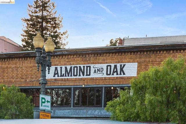 685 685 Calmar Ave, Oakland, CA 94610