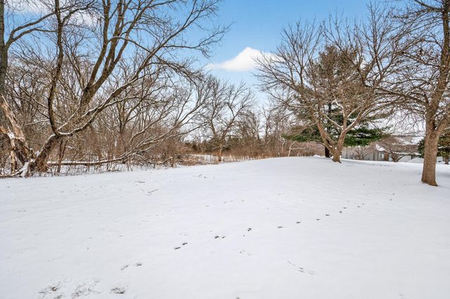 9935 Russell Avenue N 6, Brooklyn Park, MN 55444