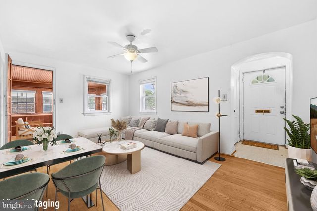 6713 GUDE, Takoma Park, MD 20912