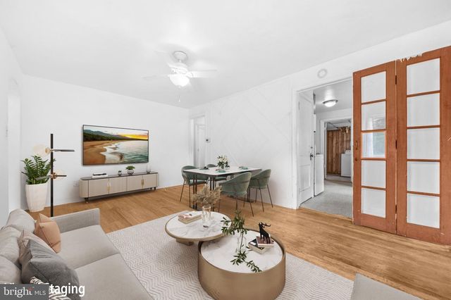 6713 GUDE, Takoma Park, MD 20912