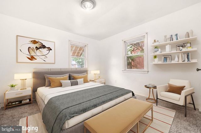 6713 GUDE, Takoma Park, MD 20912