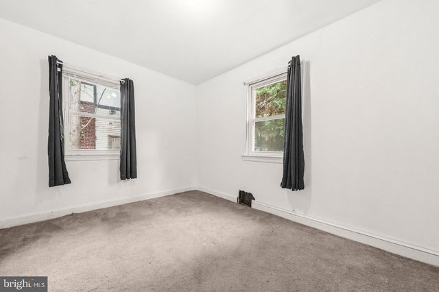 6713 GUDE, Takoma Park, MD 20912