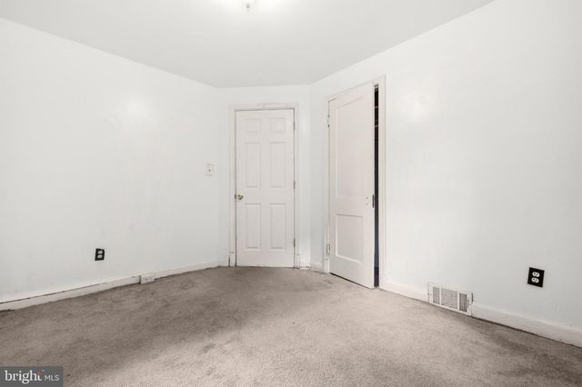 6713 GUDE, Takoma Park, MD 20912