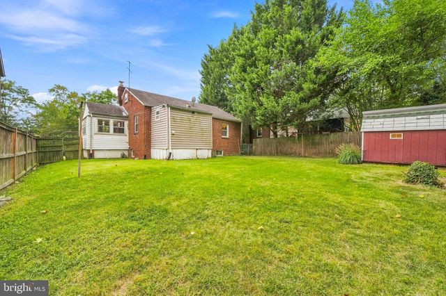 6713 GUDE, Takoma Park, MD 20912
