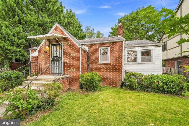 6713 GUDE, Takoma Park, MD 20912