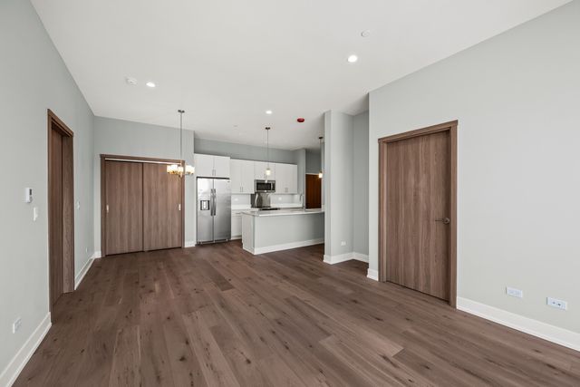 839 Madison Street 302, Oak Park, IL 60302