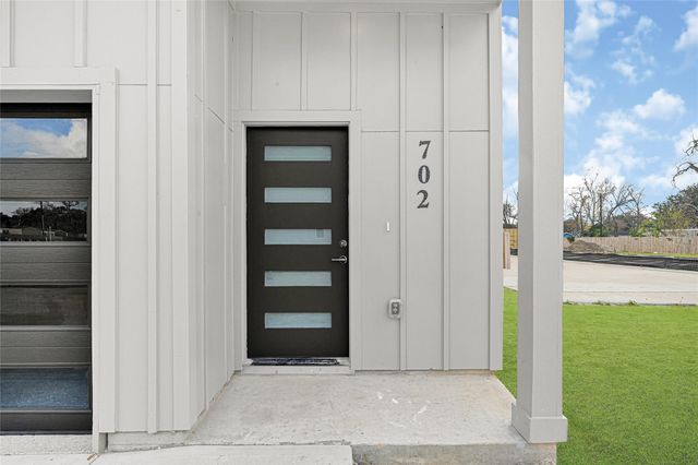 702 Savonna, Houston, TX 77095