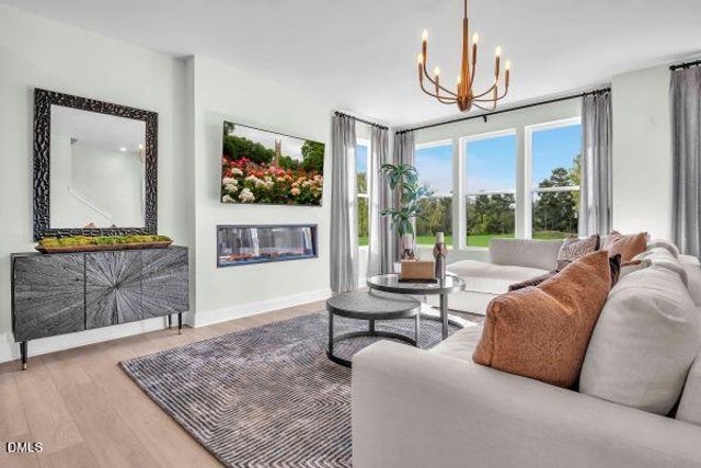 605 Hedrick Ridge Road 305, Cary, NC 27519