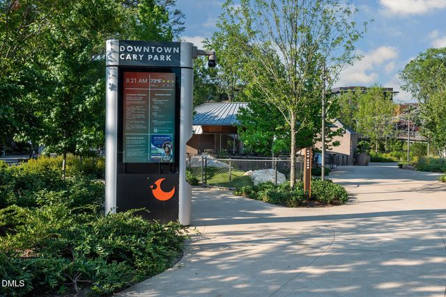 605 Hedrick Ridge Road 305, Cary, NC 27519