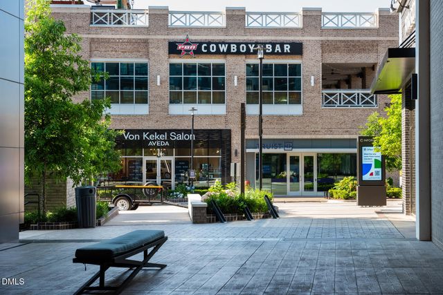 605 Hedrick Ridge Road 305, Cary, NC 27519