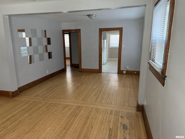 1708 S SPRING Street, Springfield, IL 62704