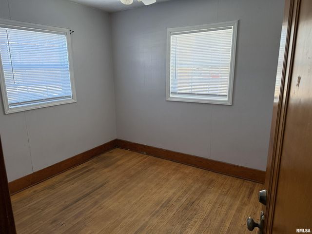 1708 S SPRING Street, Springfield, IL 62704