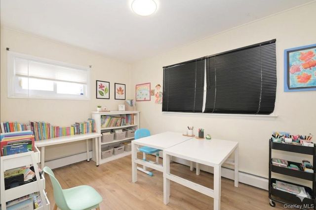 43 Flagstone Lane, Westbury, NY 11590