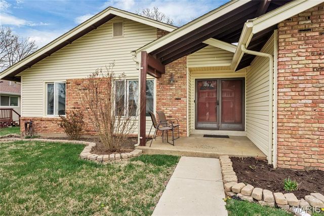 1308 Dautel Lane, St Louis, MO 63146