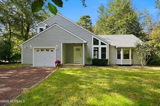 12 Champlain Court, Manahawkin, NJ 08050