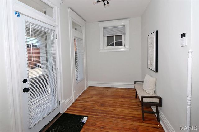 5614 S Compton Avenue, St Louis, MO 63111