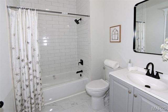 5614 S Compton Avenue, St Louis, MO 63111