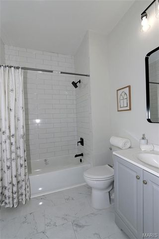 5614 S Compton Avenue, St Louis, MO 63111