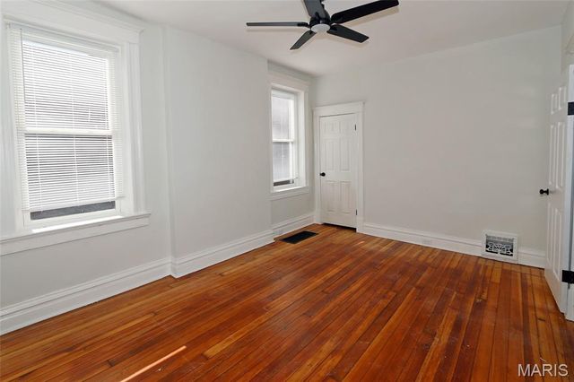 5614 S Compton Avenue, St Louis, MO 63111