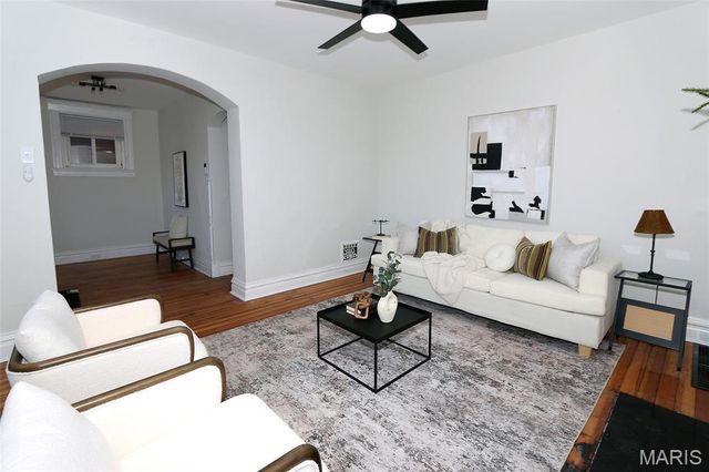 5614 S Compton Avenue, St Louis, MO 63111