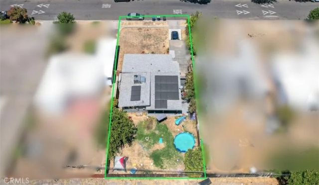 1147 W Lansing Way, Fresno, CA 93705