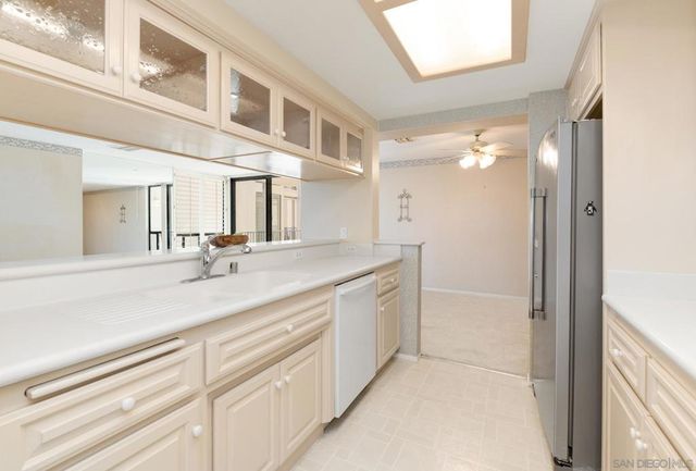 1125 Pacific Beach Dr 204, San Diego, CA 92109