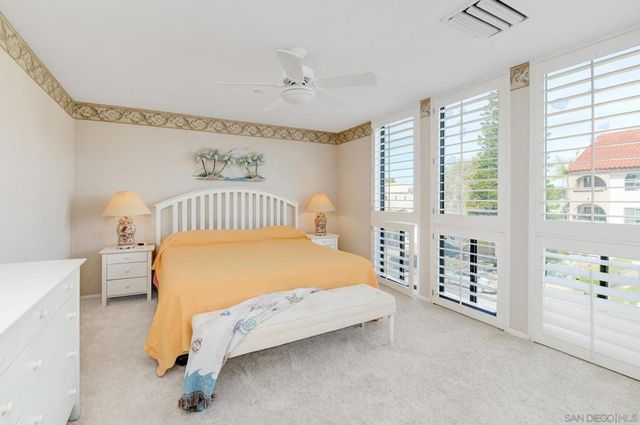 1125 Pacific Beach Dr 204, San Diego, CA 92109