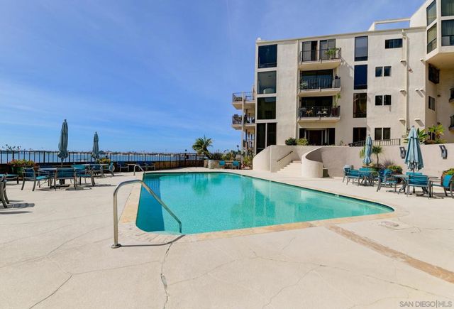 1125 Pacific Beach Dr 204, San Diego, CA 92109