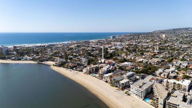 1125 Pacific Beach Dr 204, San Diego, CA 92109
