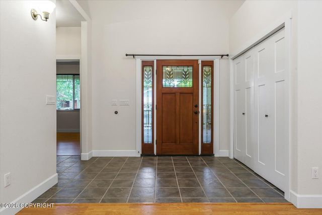 6294 Aldona Circle, Anchorage, AK 99504