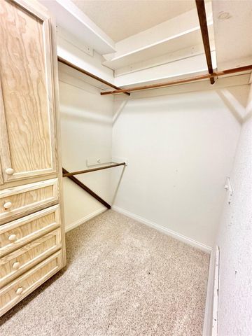 2517 Thunderbird Drive, Orange, TX 77630