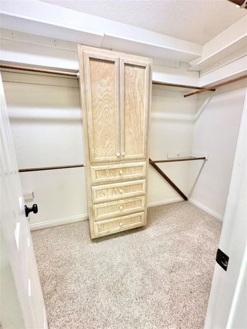 2517 Thunderbird Drive, Orange, TX 77630