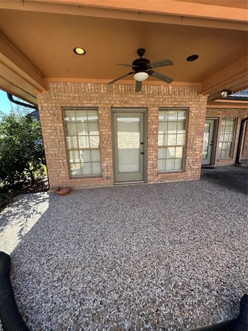 2517 Thunderbird Drive, Orange, TX 77630