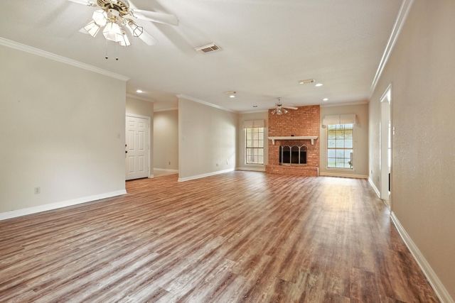 2517 Thunderbird Drive, Orange, TX 77630