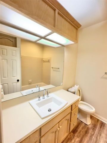 2517 Thunderbird Drive, Orange, TX 77630