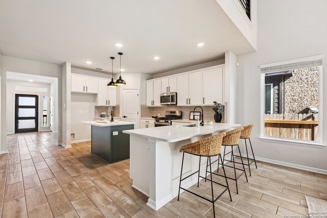 1707 Lawnside Rd, San Antonio, TX 78245