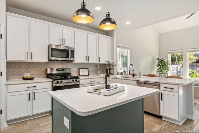 1707 Lawnside Rd, San Antonio, TX 78245