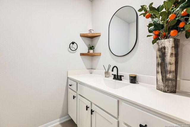 1707 Lawnside Rd, San Antonio, TX 78245