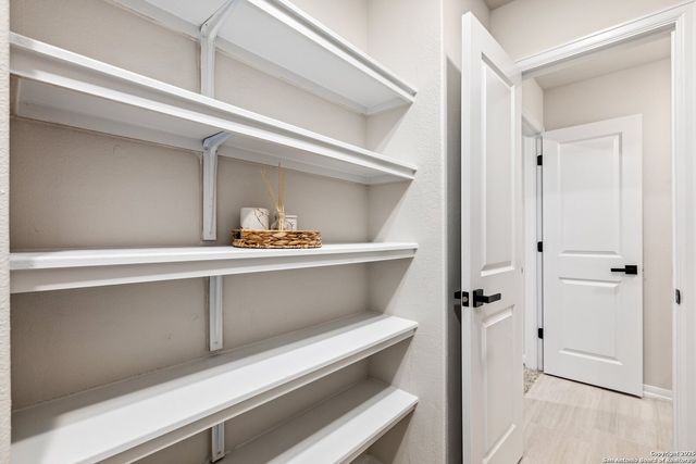 1707 Lawnside Rd, San Antonio, TX 78245