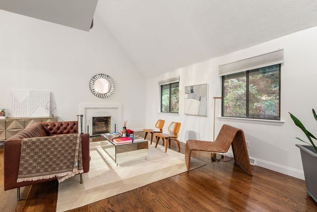 34 Parker Rd, Framingham, MA 01702
