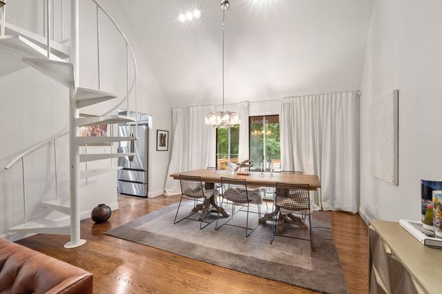 34 Parker Rd, Framingham, MA 01702