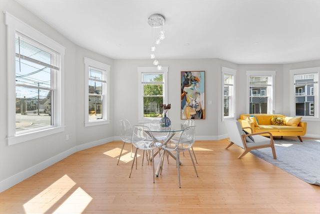 86 Cypress St 86, Watertown, MA 02472