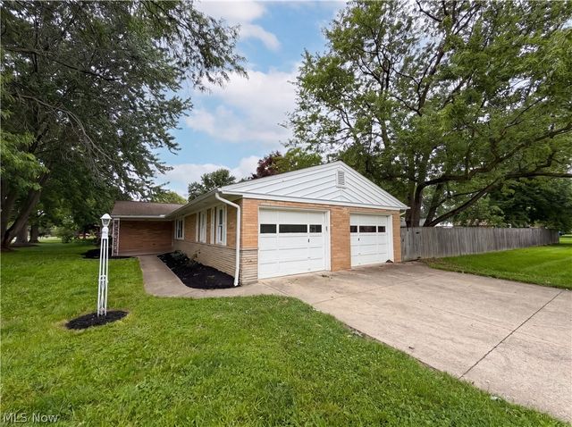 36700 Lakeland Drive, Avon, OH 44011