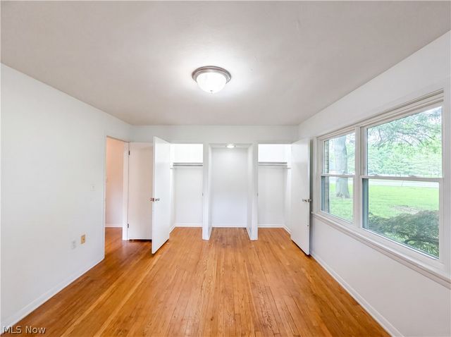 36700 Lakeland Drive, Avon, OH 44011
