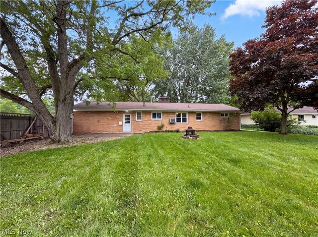 36700 Lakeland Drive, Avon, OH 44011