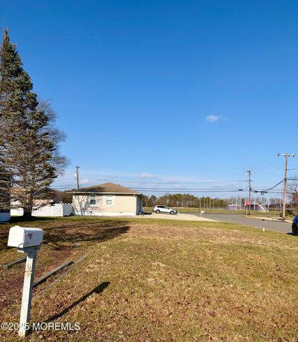 101 Binnacle Lane, Toms River, NJ 08753