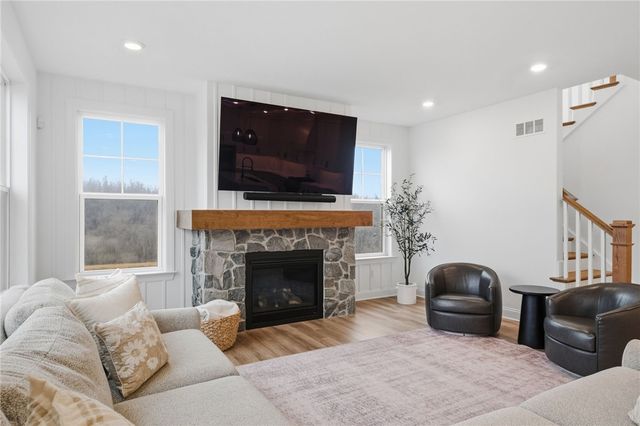 2041 Field Stone Drive, South Fayette, PA 15057