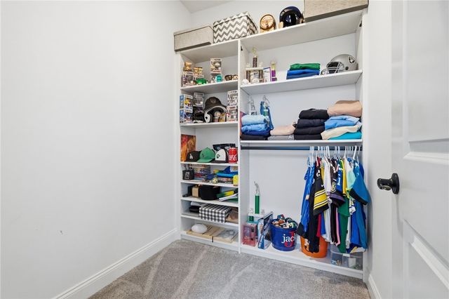 2041 Field Stone Drive, South Fayette, PA 15057