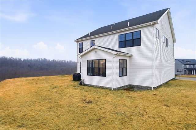 2041 Field Stone Drive, South Fayette, PA 15057