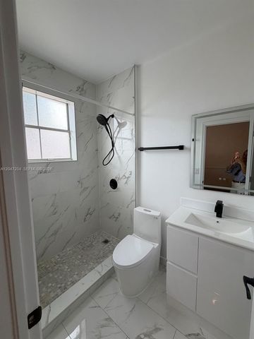 6016 NW 116th Pl 406, Doral, FL 33178